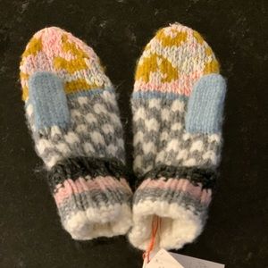 Anthropologie Mittens Featuring Laura Dalgaard